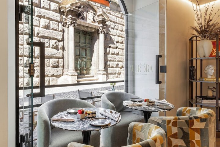 Dining 98 of 141