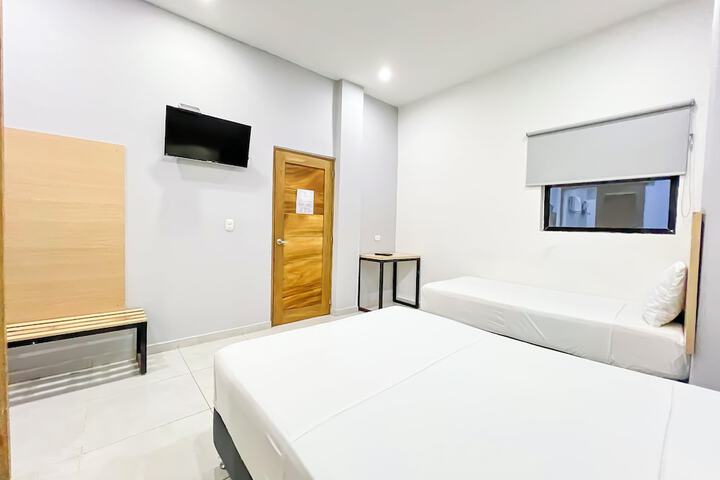 Room 8 of 18
