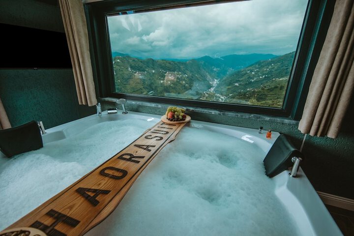 Hot Tub 45 of 58