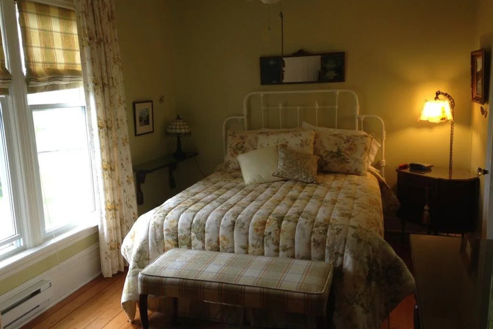 Room 3 of 15