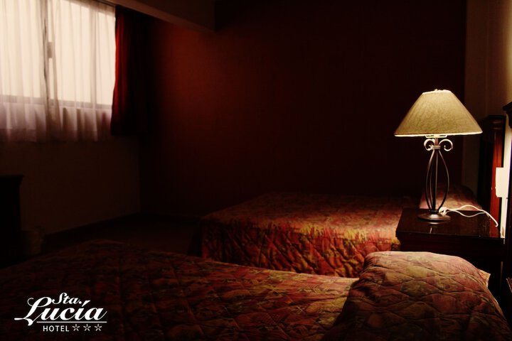 Room 34 of 38