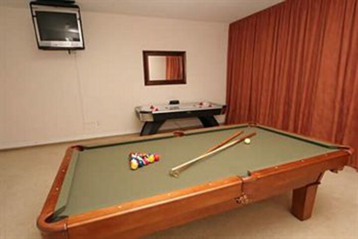Room 36 of 86