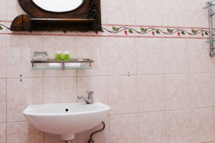 Clean Restrooms