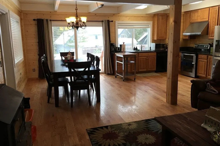 Room 2 of 25