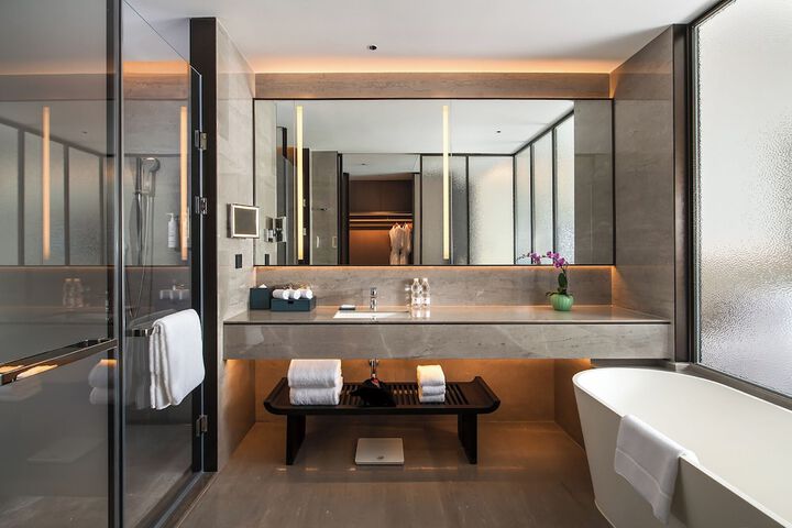 Room 21 of 42