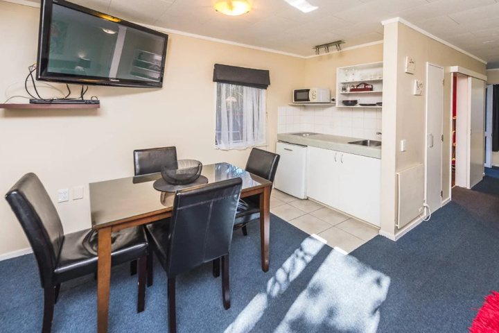 guest_rooms