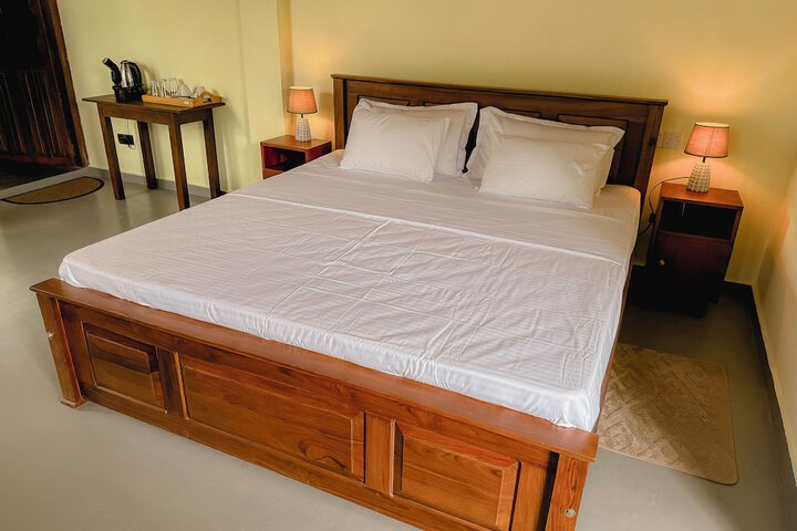 Room 8 of 26