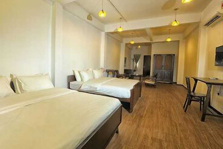 Room 15 of 26