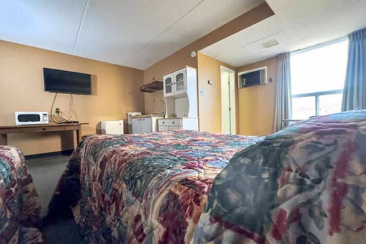 Room 12 of 21