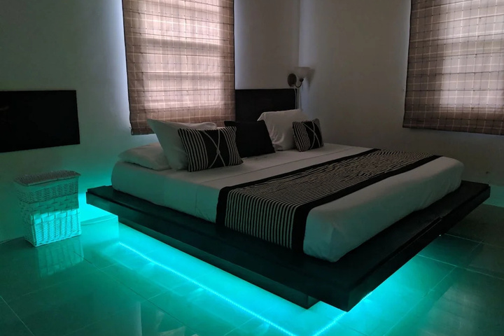 Room 4 of 22