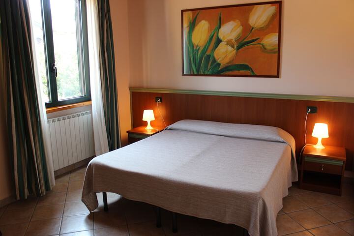 Room 6 of 26