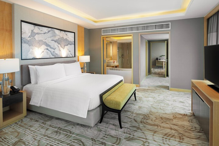 Room 75 of 277