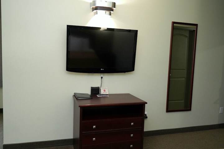 Room 25 of 36