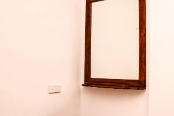 Room 7 of 19