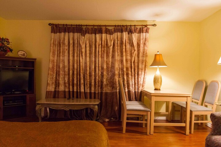 Room 51 of 80