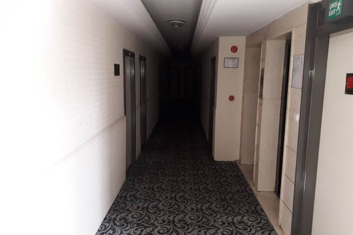 Ballroom/Hall 19 of 23