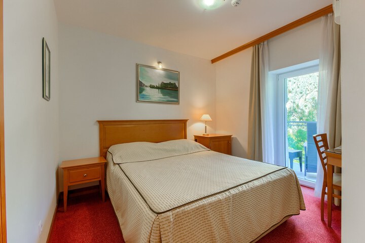 Room 33 of 101