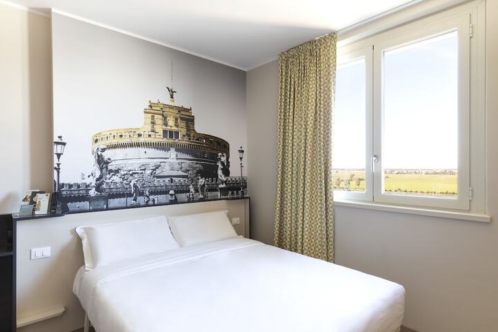 Room 16 of 53