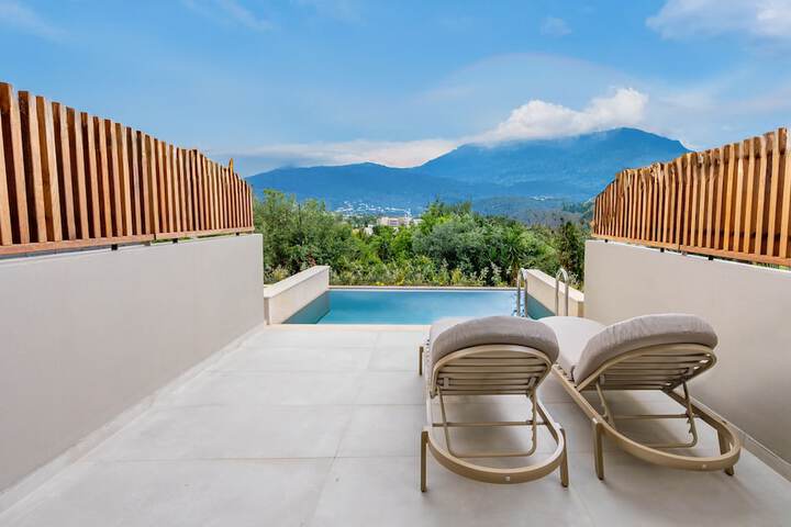 Terrace/Patio 158 of 160