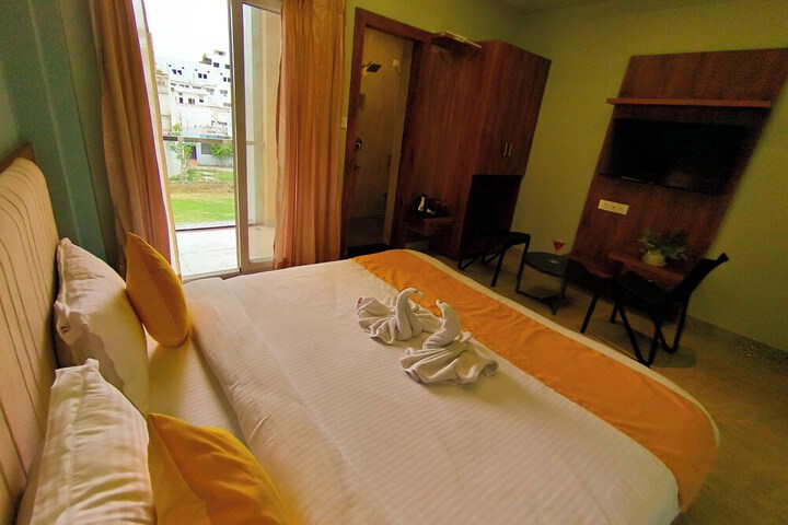 Hotel Green Park Udaipur