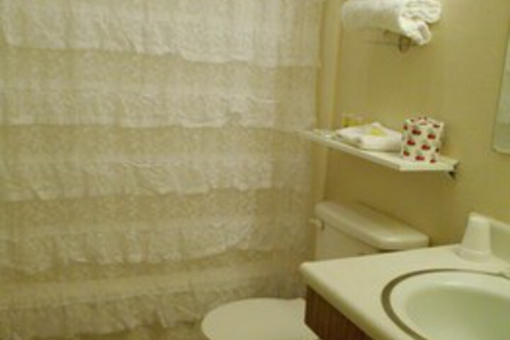 Room 100 of 141