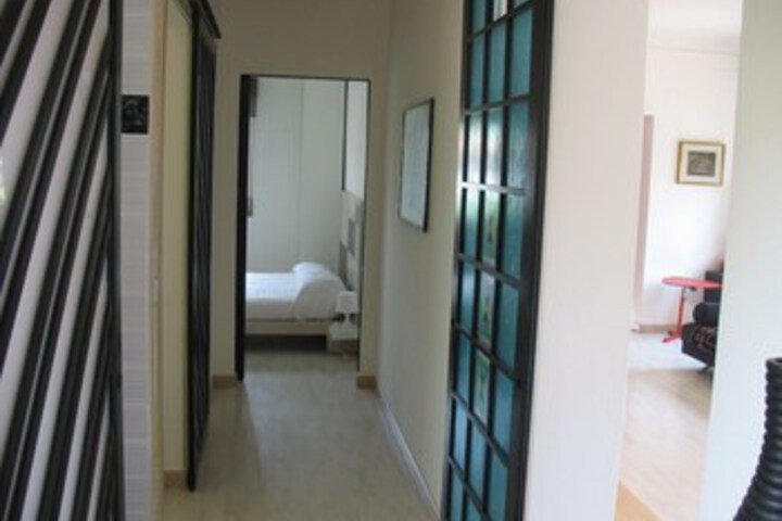 Room 16 of 19
