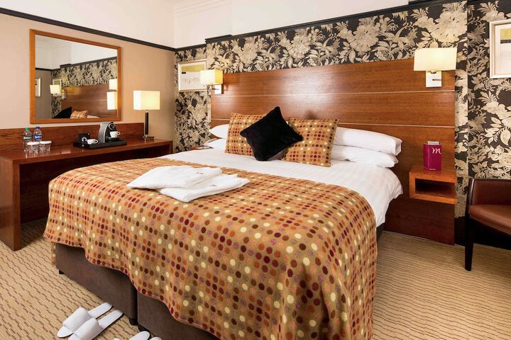 Mercure York Fairfield Manor Hotel York | Bookonline.com