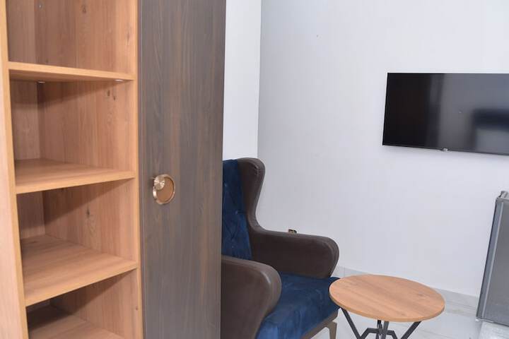 Room 18 of 69