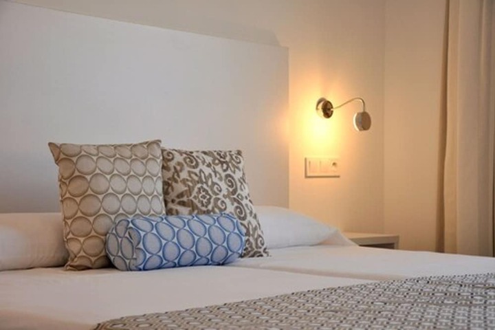 Room 18 of 42