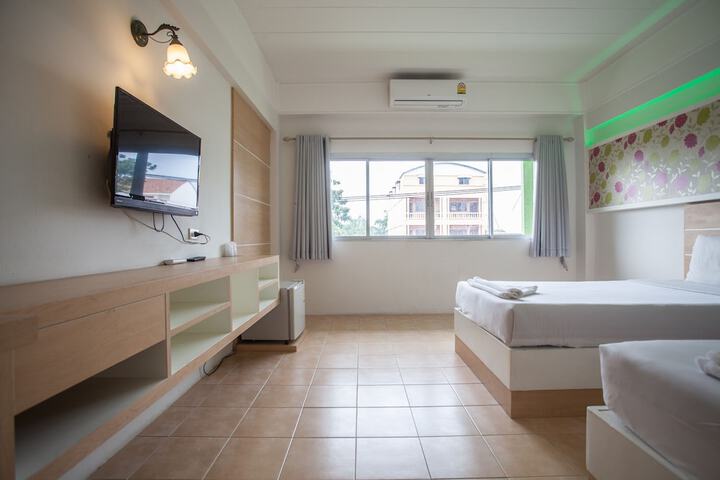 Room 16 of 42