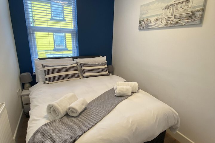 Room 12 of 66