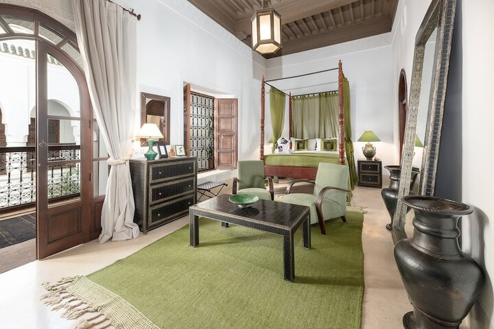 Room 2 of 31