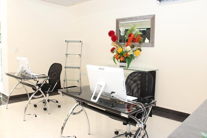 Business Center 69 of 74