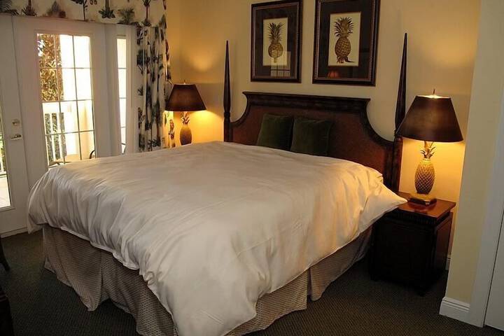 Room 3 of 20
