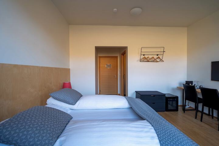 Room 25 of 64