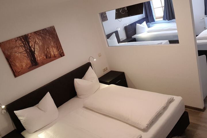 Room 46 of 97