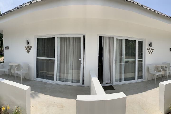 Hotel Exterior 66 of 66