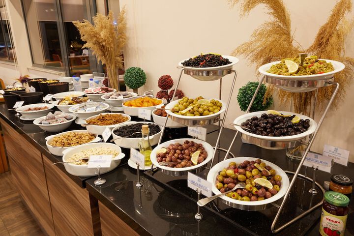 Dining Photos