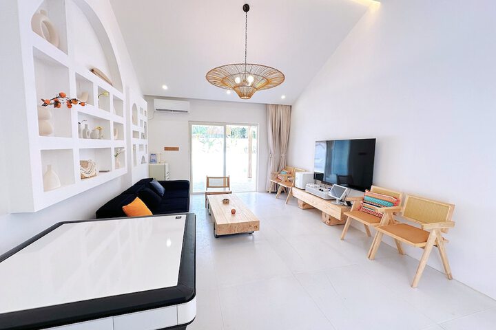 Room 14 of 171