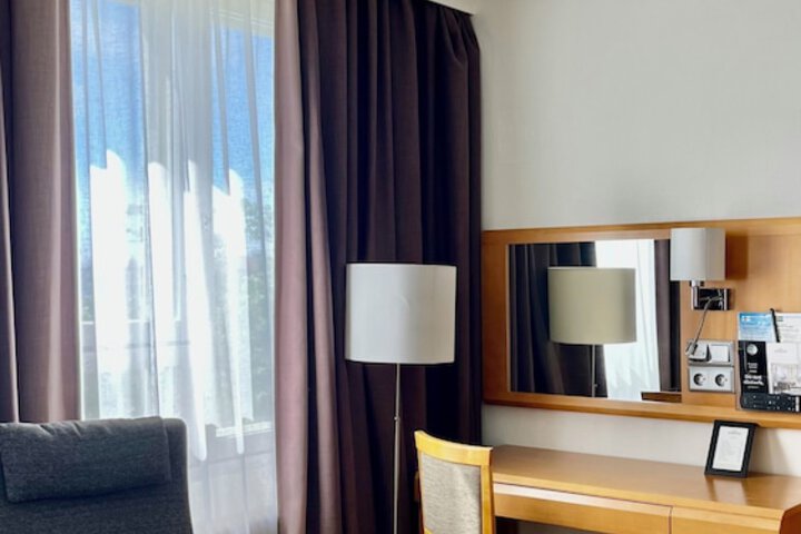 Room 33 of 57