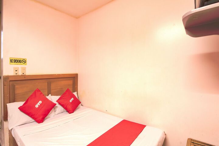 Room 10 of 20