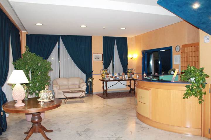 Hotel Interior 4 of 37