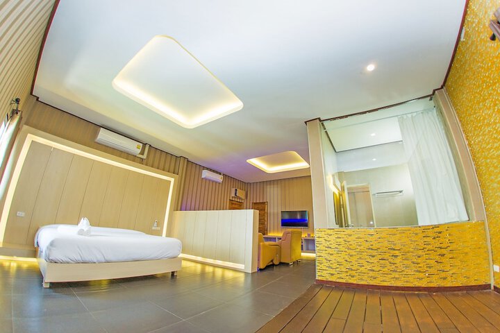 Room 28 of 59