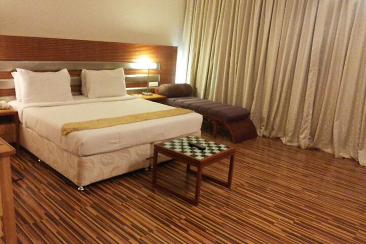 Room 15 of 40