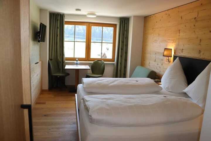 Room 4 of 53