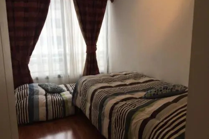 Room 2 of 39