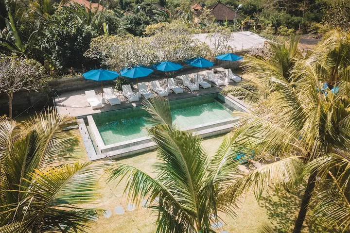Pool 6 of 14