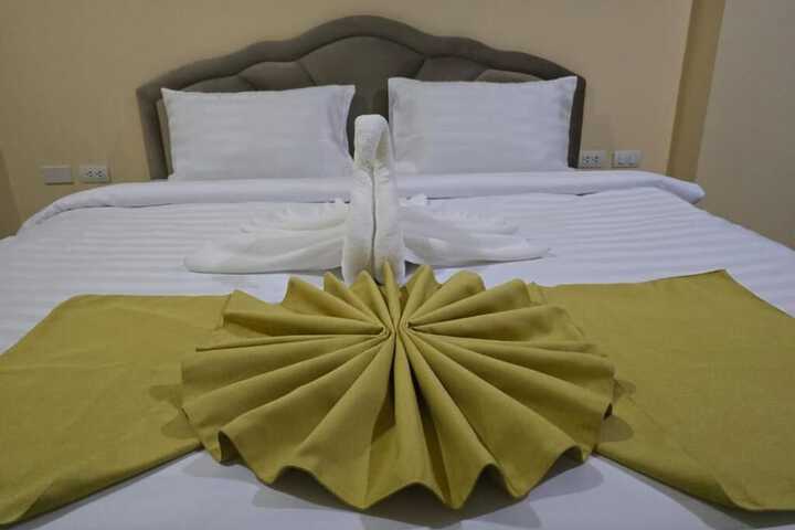 Room 30 of 41