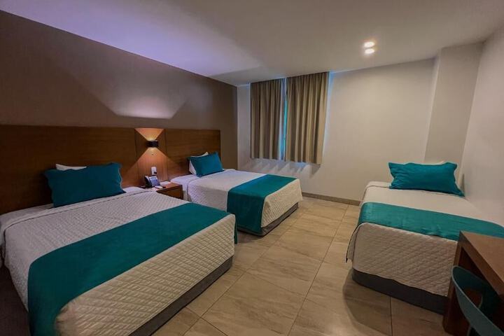 Hotel Aquamarina Manta