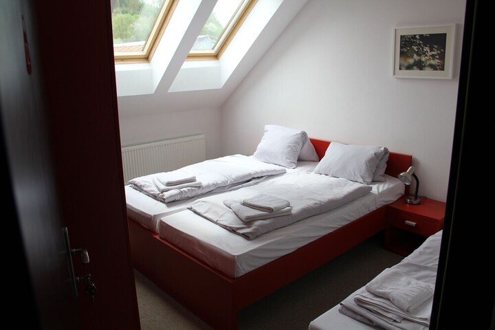 Room 12 of 39